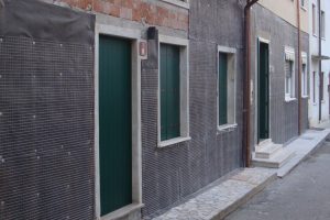 Ventilation systems for damp masonry
